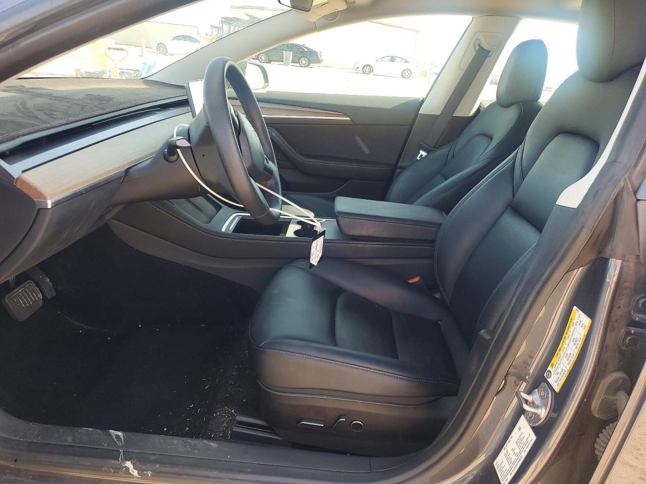 2023 Tesla Model 3 - zdjęcie 7