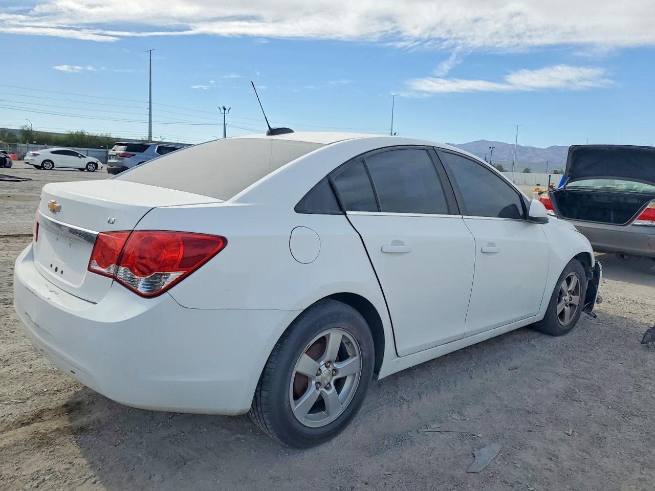 2016 Chevrolet Cruze Limited Ls - zdjęcie 3