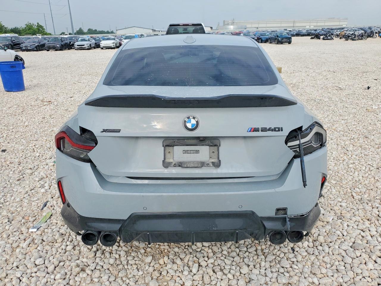 2024 BMW M240Xi - zdjęcie 6