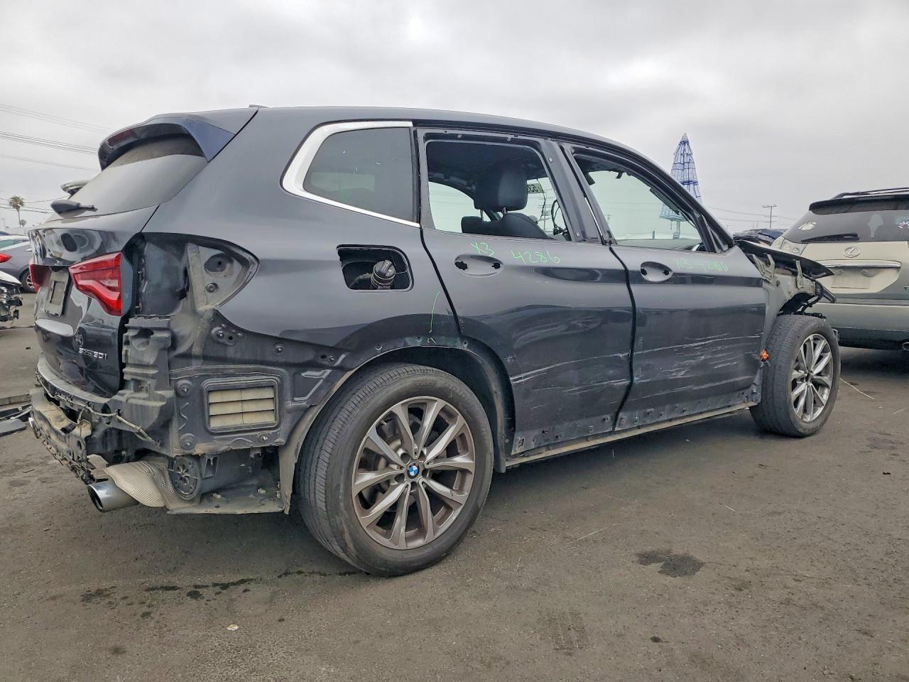 2019 BMW X3 Sdrive30I - zdjęcie 3