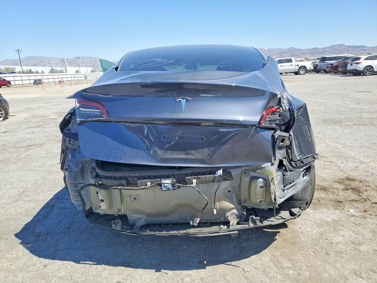 2023 Tesla Model 3 - zdjęcie 6