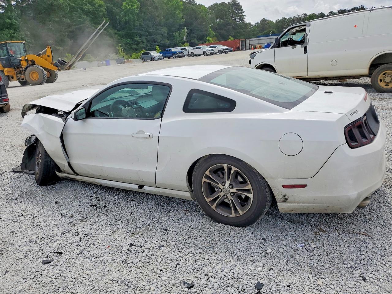 2014 Ford Mustang - zdjęcie 2