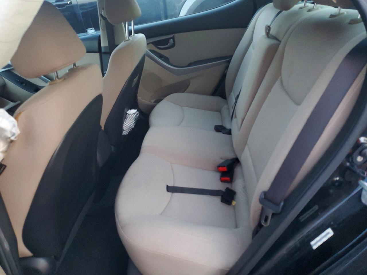 2014 Hyundai Elantra Se - zdjęcie 10