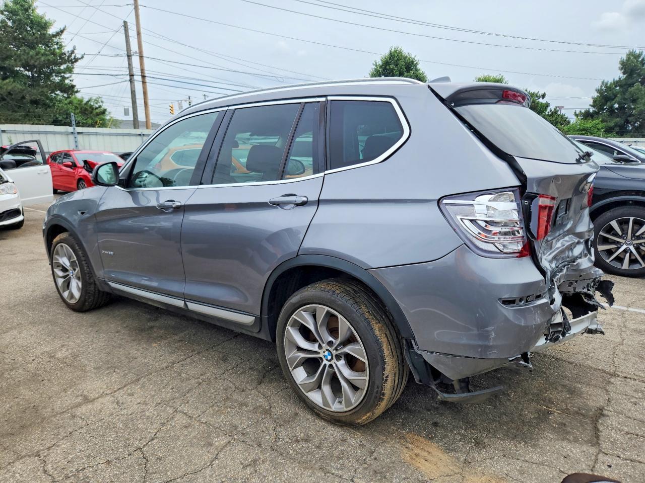 2017 BMW X3 xDrive28I - zdjęcie 2