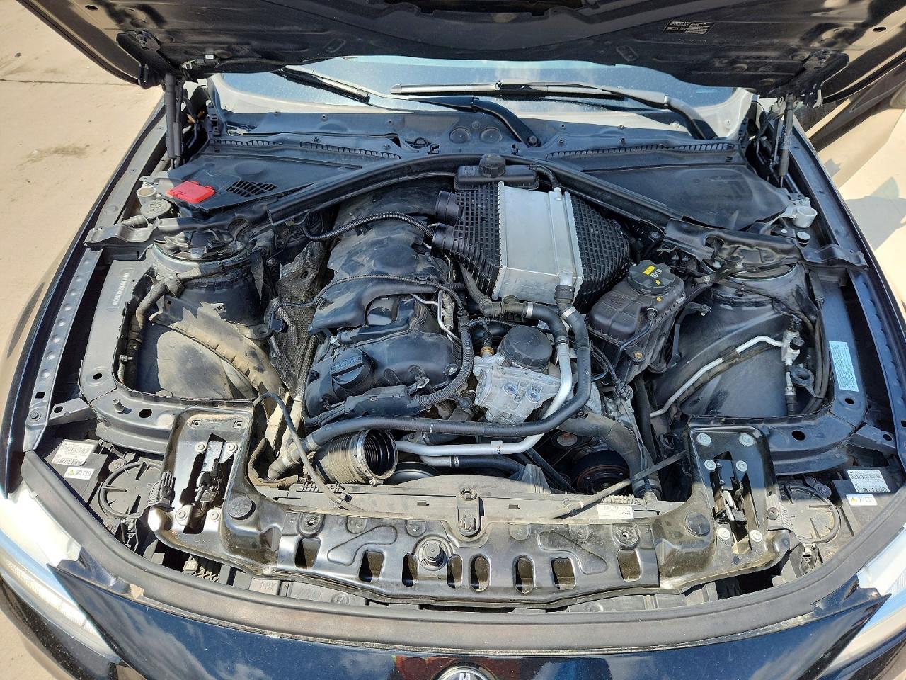 2015 BMW M4 - zdjęcie 11