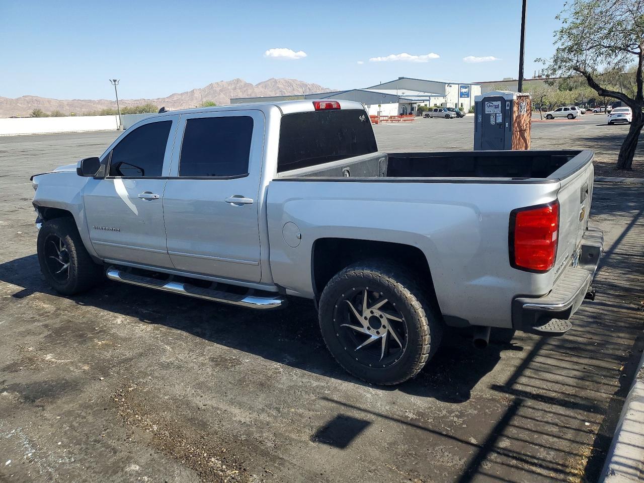 2018 Chevrolet Silverado C1500 Lt - zdjęcie 2