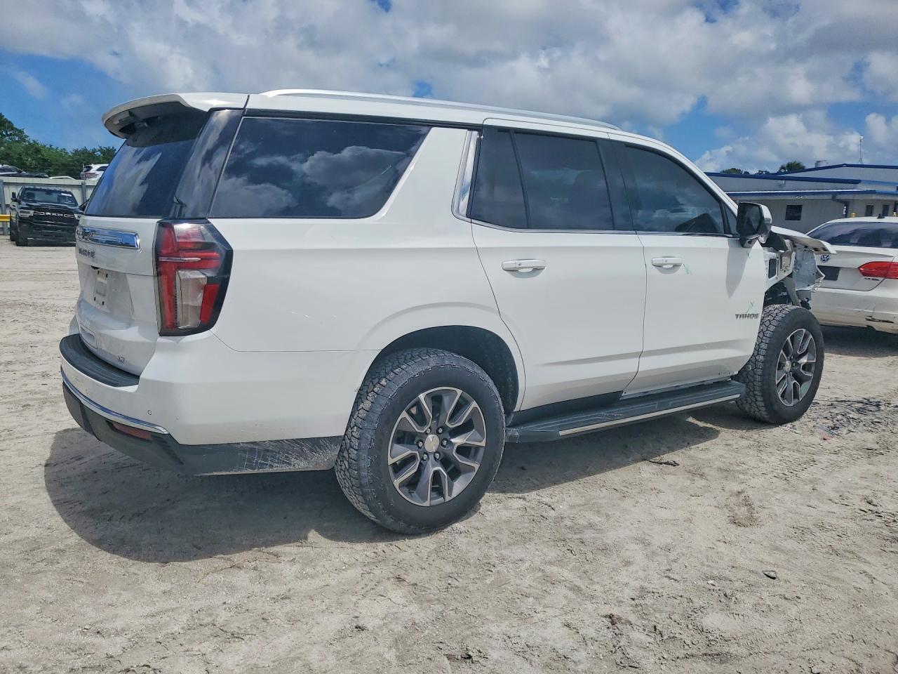 2021 Chevrolet Tahoe K1500 Lt - zdjęcie 3