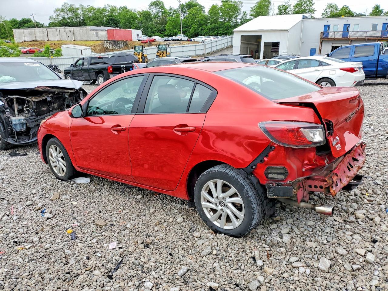 2013 Mazda 3 I - zdjęcie 2