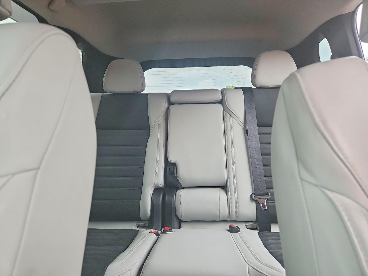 2025 Mitsubishi Outlander Se - zdjęcie 10