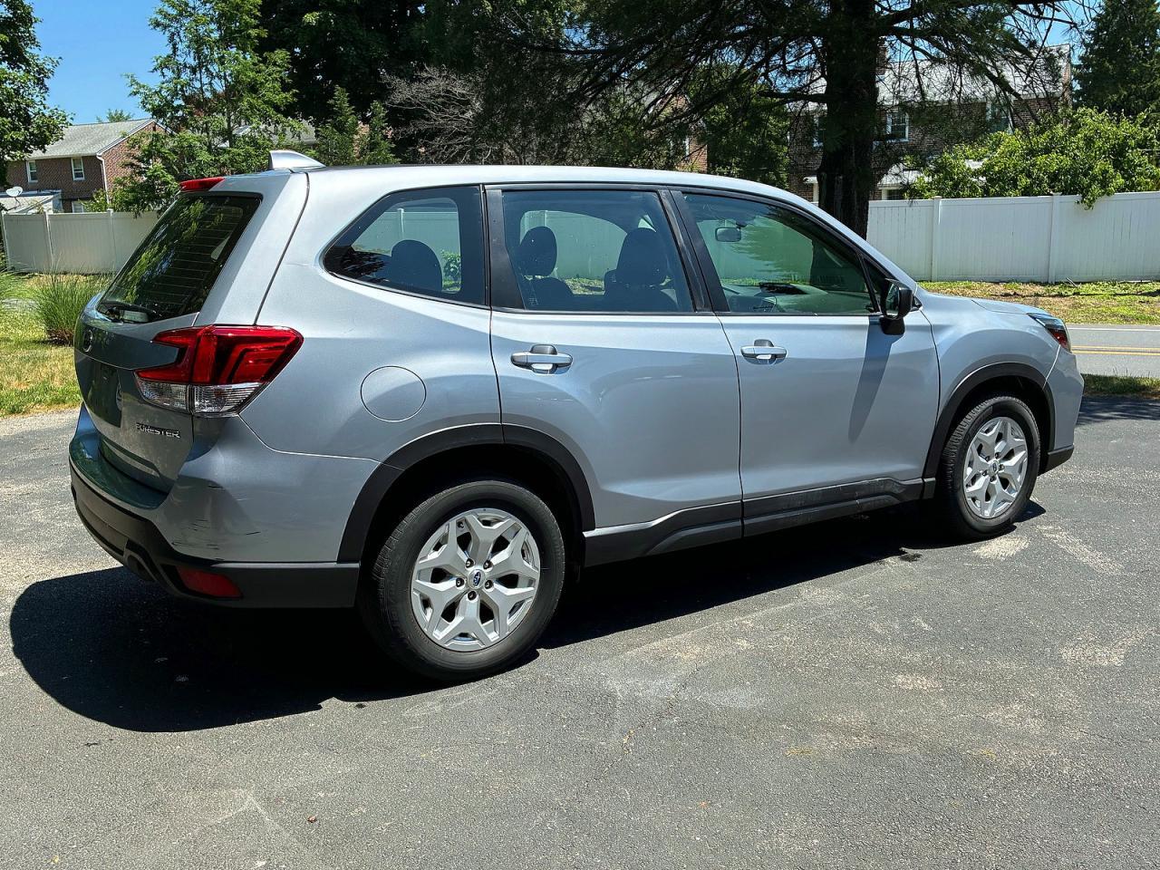 2021 Subaru Forester - zdjęcie 4