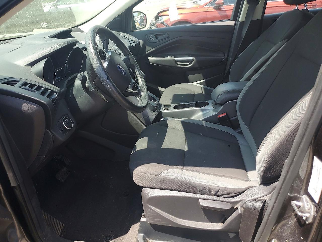 2016 Ford Escape S - zdjęcie 7
