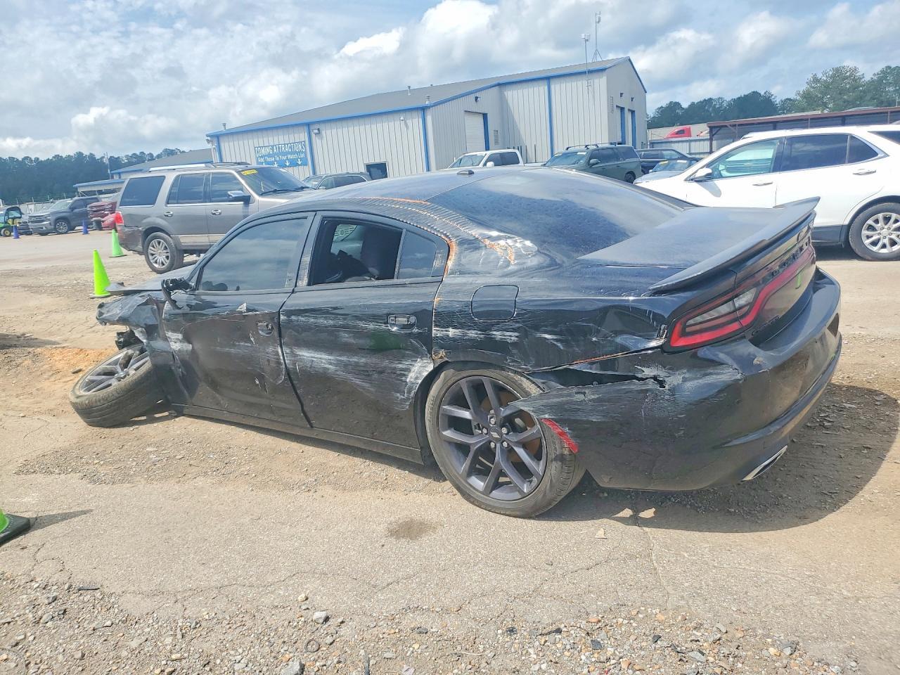2021 Dodge Charger Sxt - zdjęcie 2
