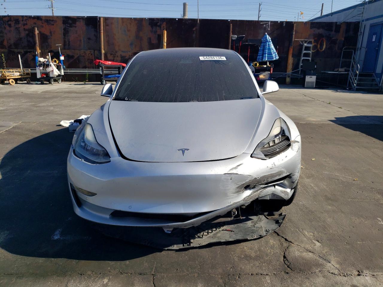 2018 Tesla Model 3 - zdjęcie 5