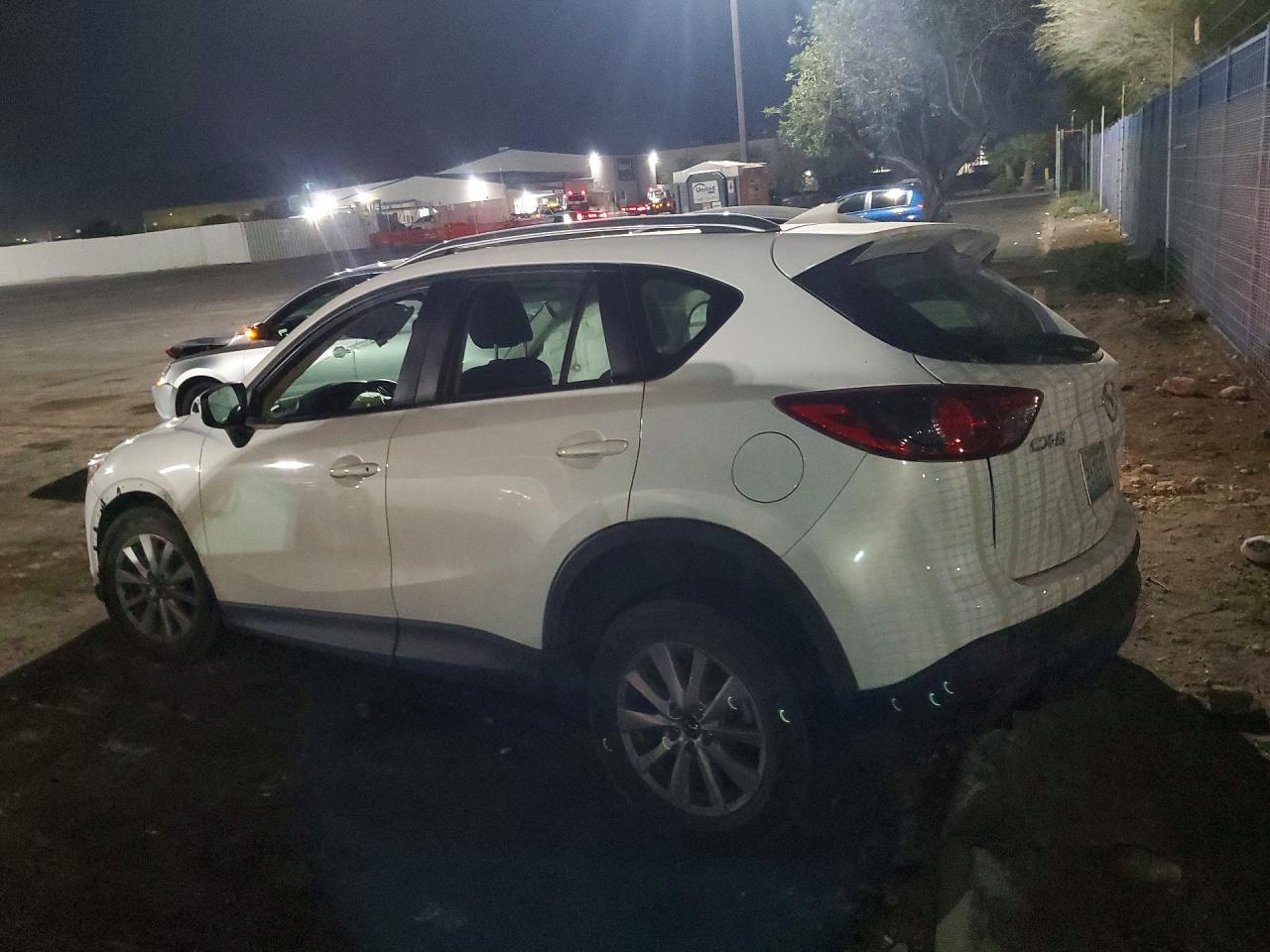 2016 Mazda Cx-5 Sport - zdjęcie 2
