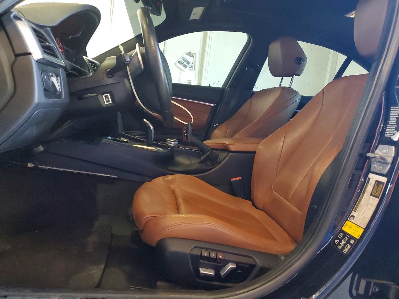 2017 BMW 330 Xi - zdjęcie 7