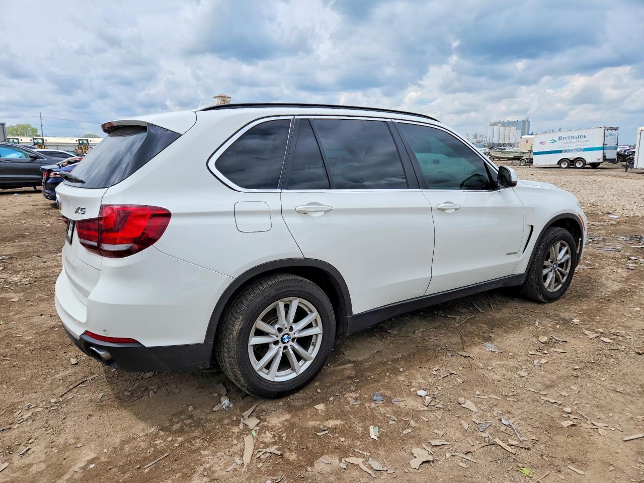 2015 BMW X5 xDrive35I - zdjęcie 3