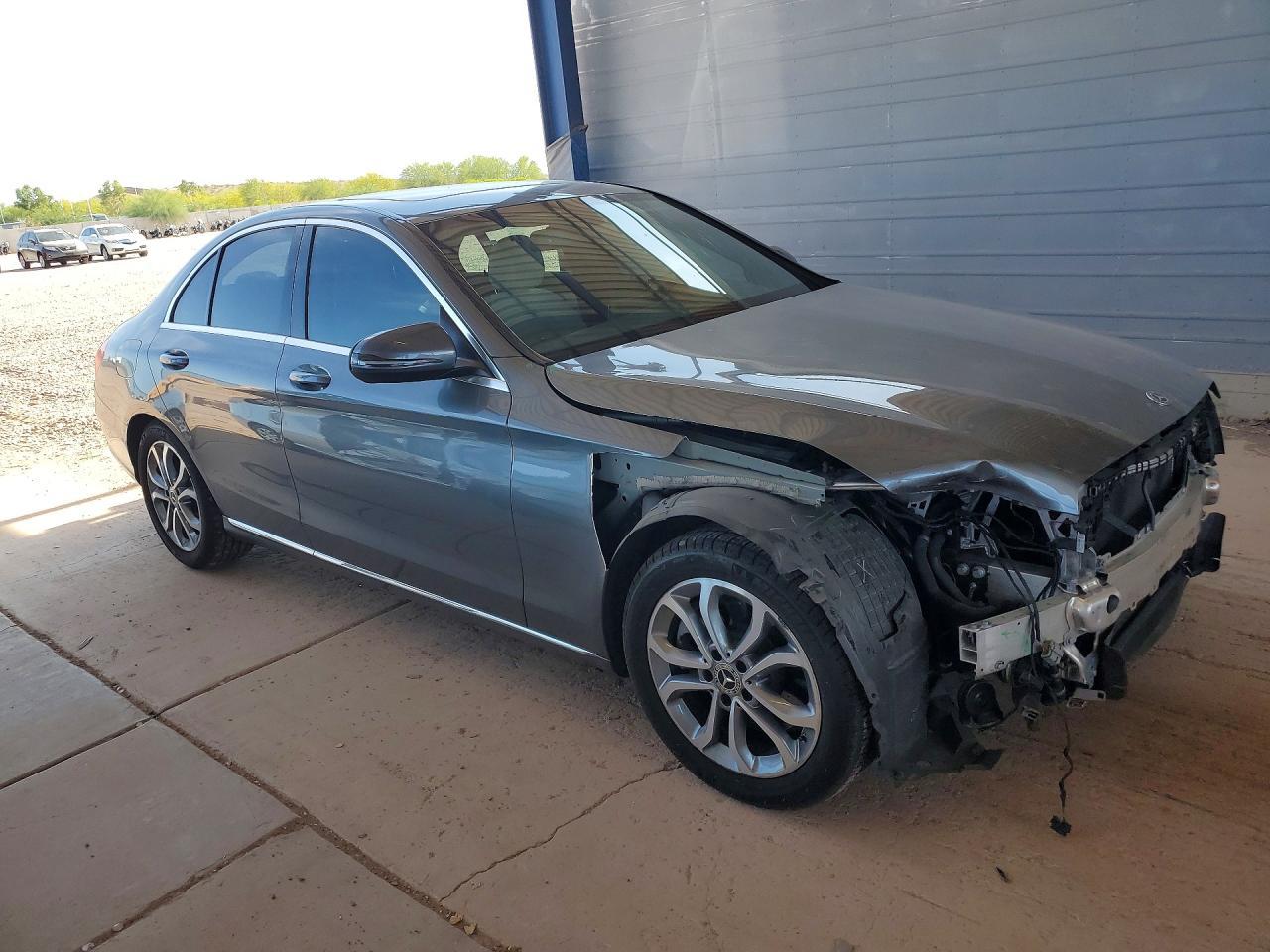 2018 Mercedes-Benz C 300 - zdjęcie 4
