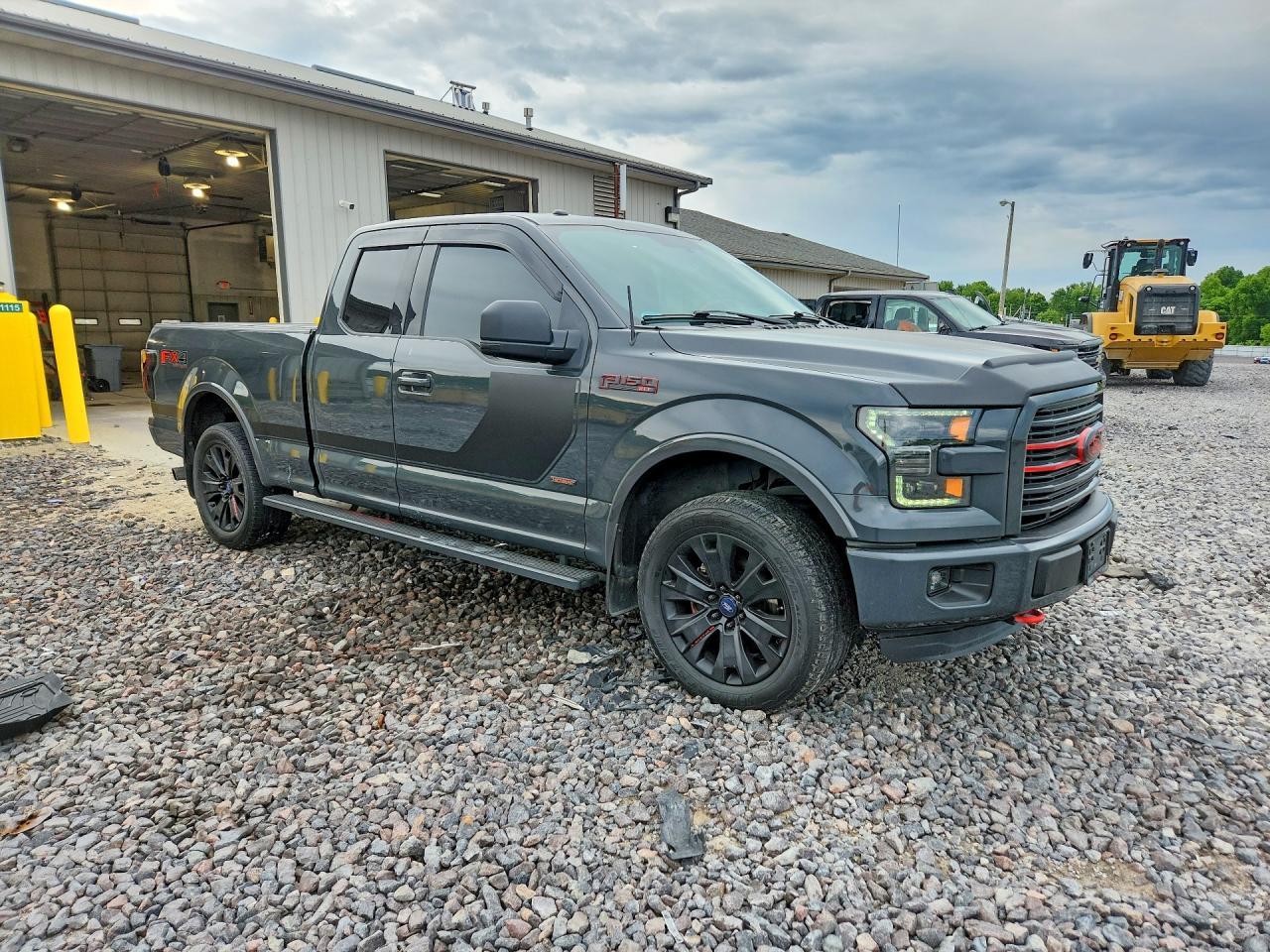 2016 Ford F150 Super Cab - zdjęcie 4