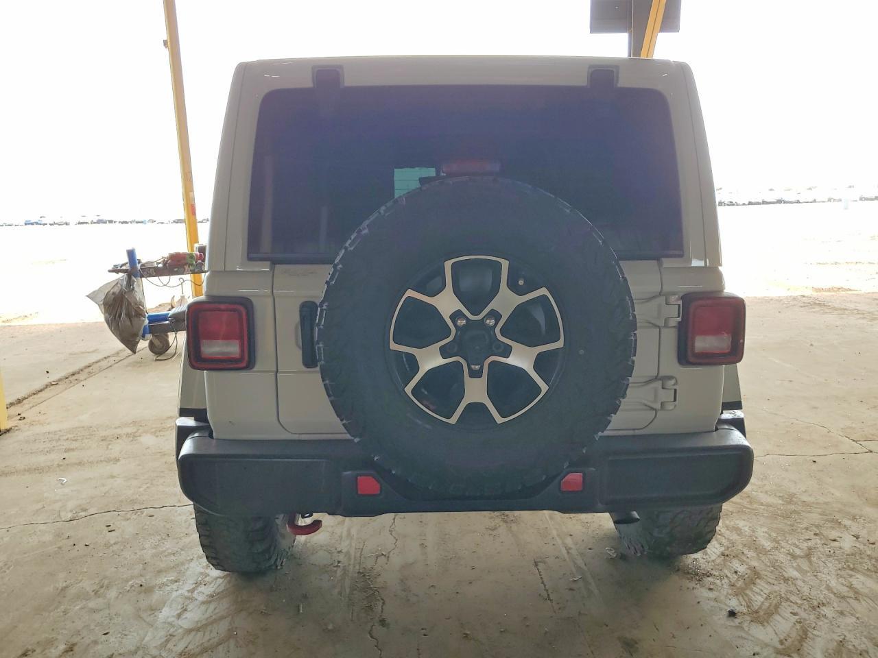 2021 Jeep Wrangler Unlimited Rubicon - zdjęcie 6