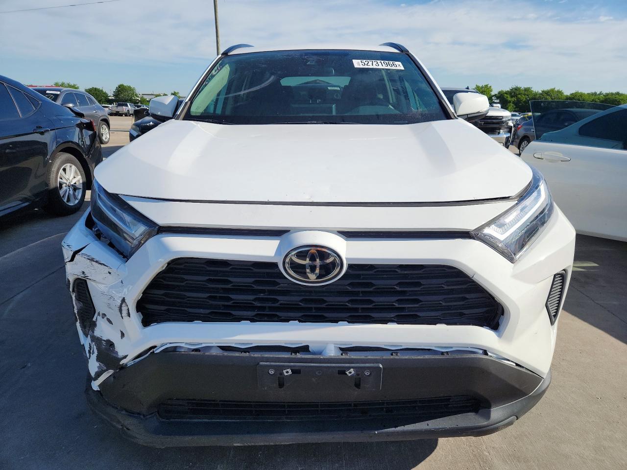 2022 Toyota Rav4 Xle - zdjęcie 5