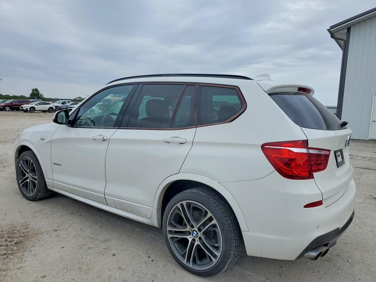 2016 BMW X3 xDrive28I - zdjęcie 2