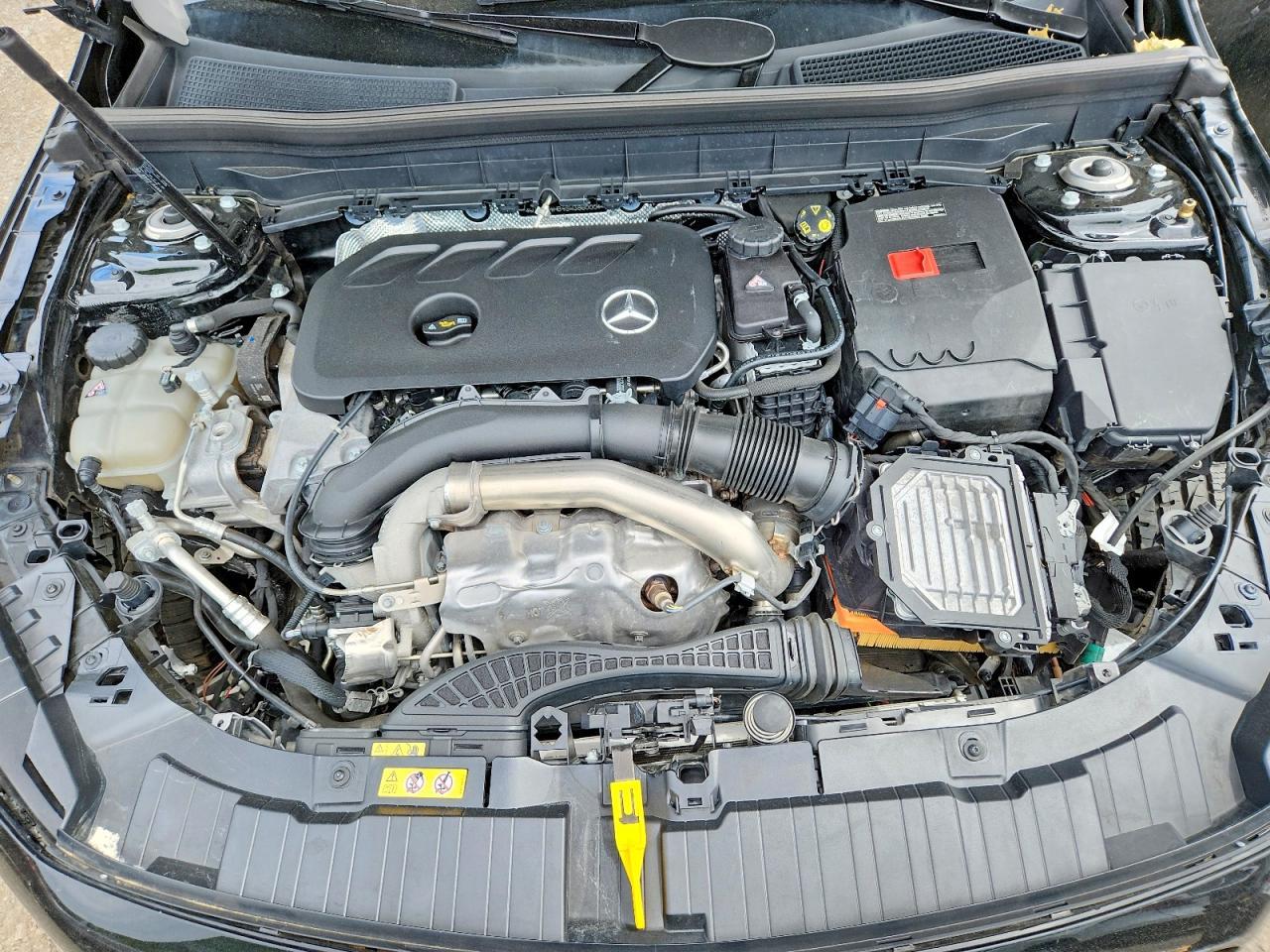 2025 Mercedes-Benz Glb 250 4Matic - zdjęcie 12