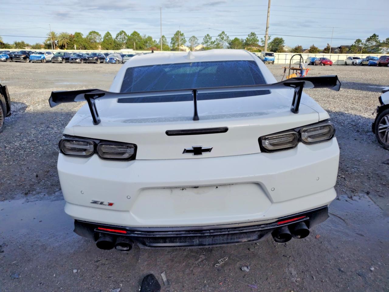 2020 Chevrolet Camaro Zl1 - zdjęcie 6