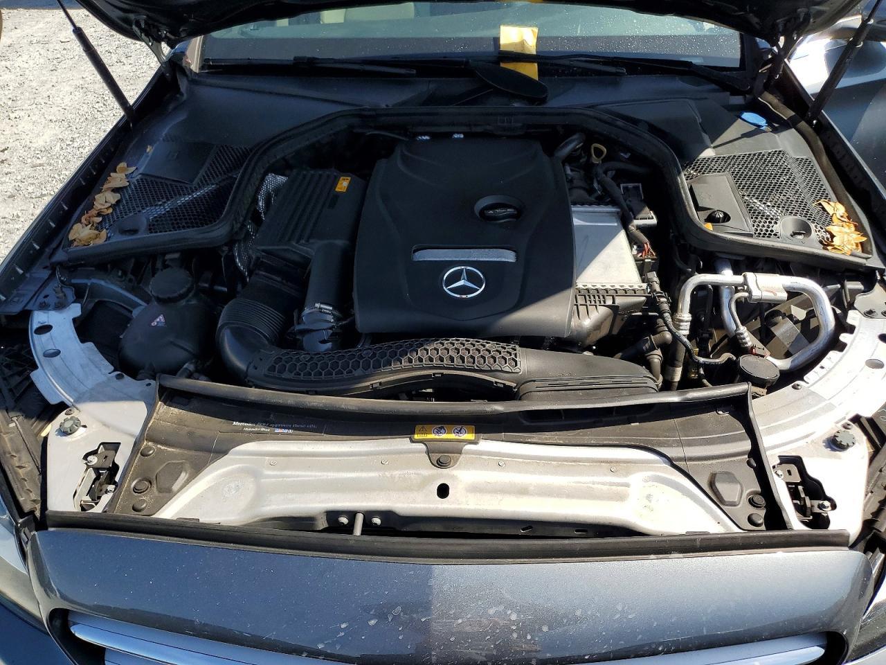 2018 Mercedes-Benz C 300 - zdjęcie 11