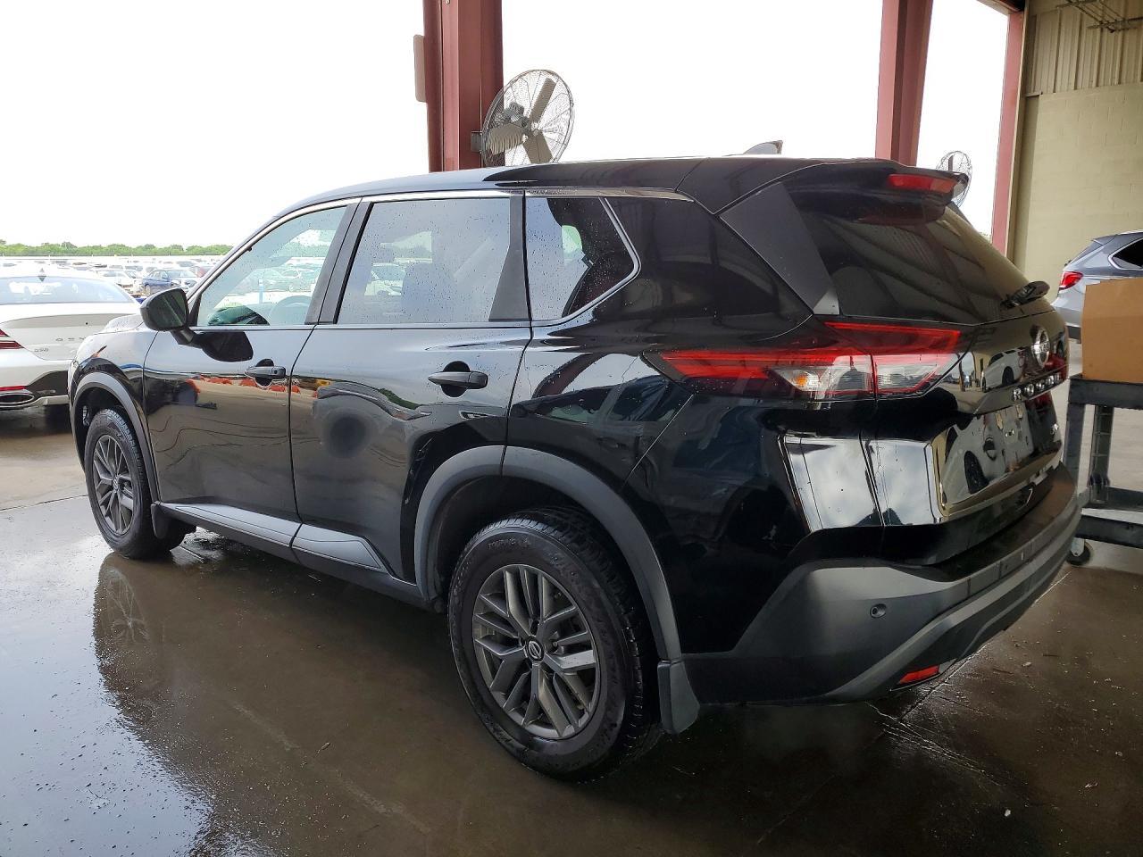 2021 Nissan Rogue S - zdjęcie 2