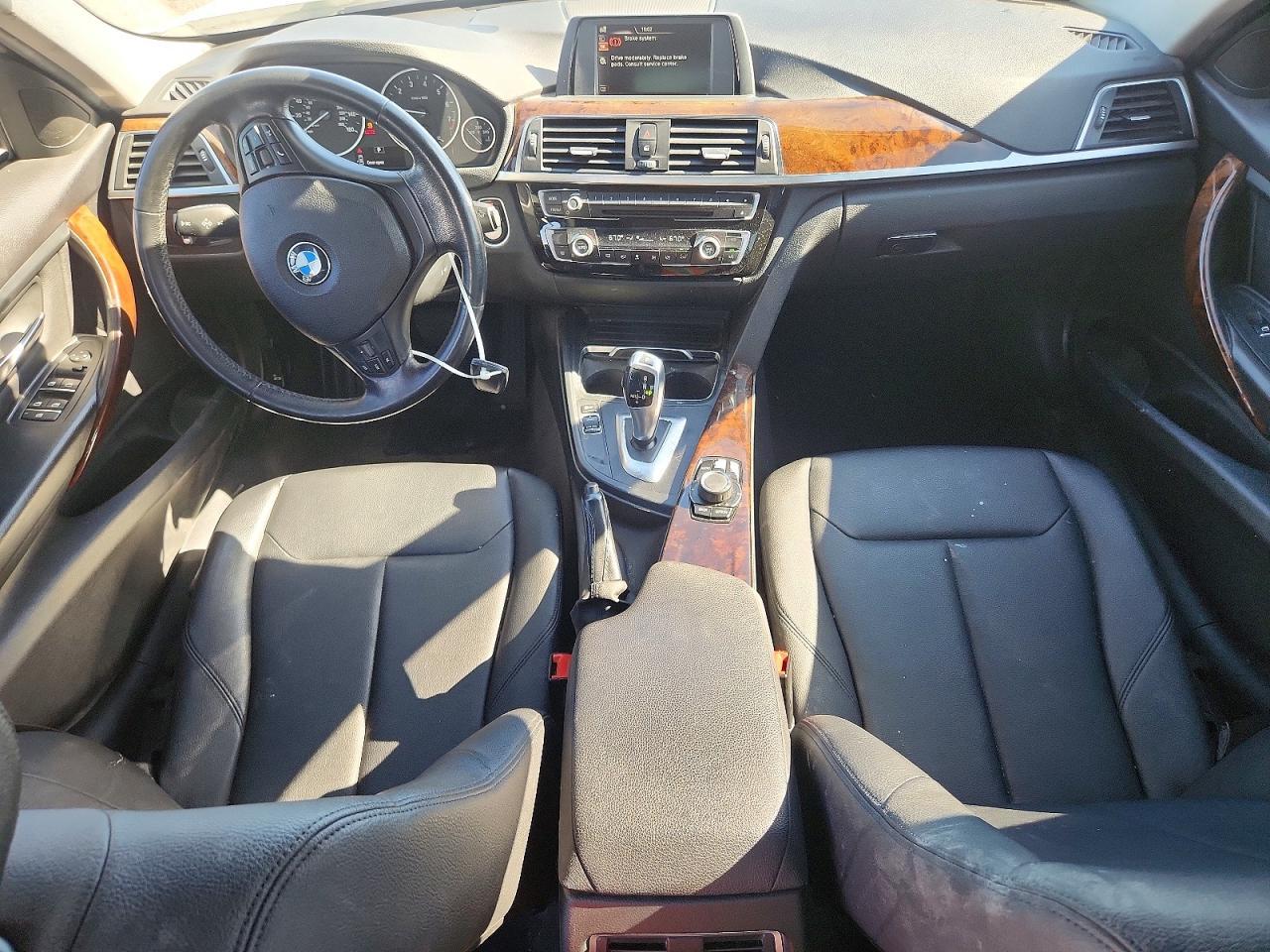 2017 BMW 320 I - zdjęcie 8