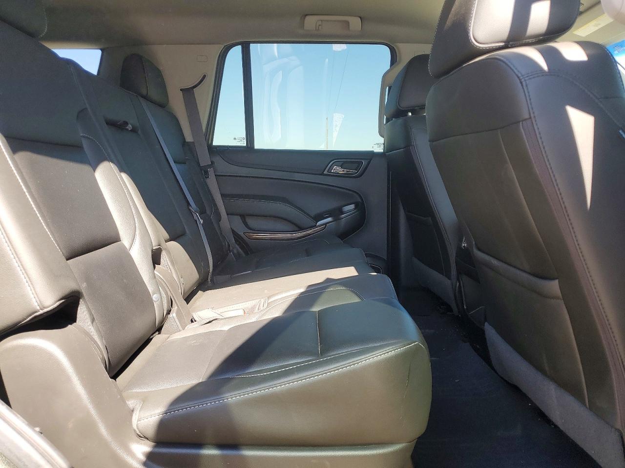 2019 Chevrolet Tahoe K1500 Lt - zdjęcie 11