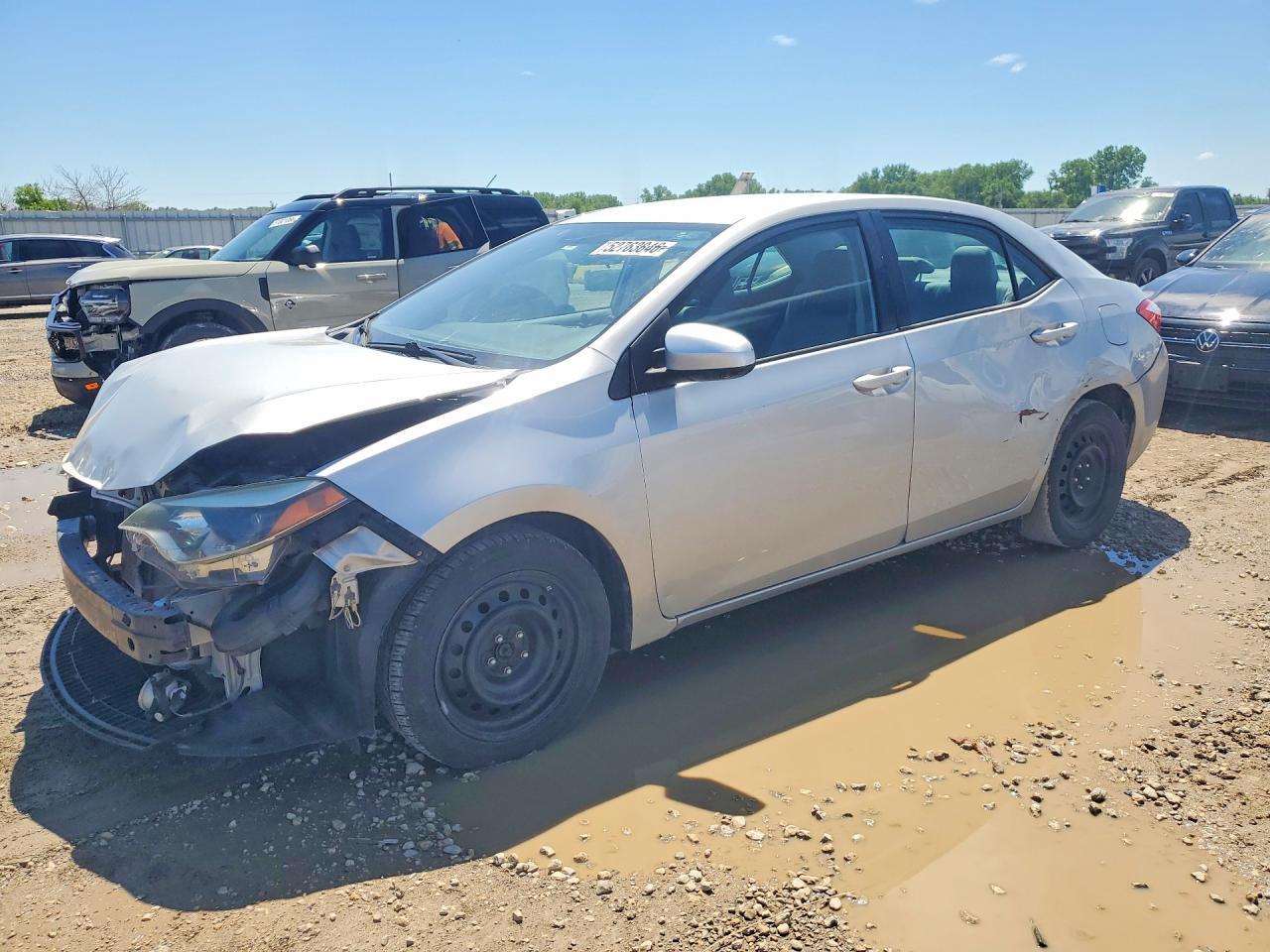 2016 Toyota Corolla Le Plus - zdjęcie główne