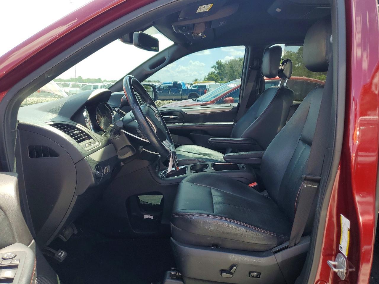 2019 Dodge Grand Caravan Gt - zdjęcie 7