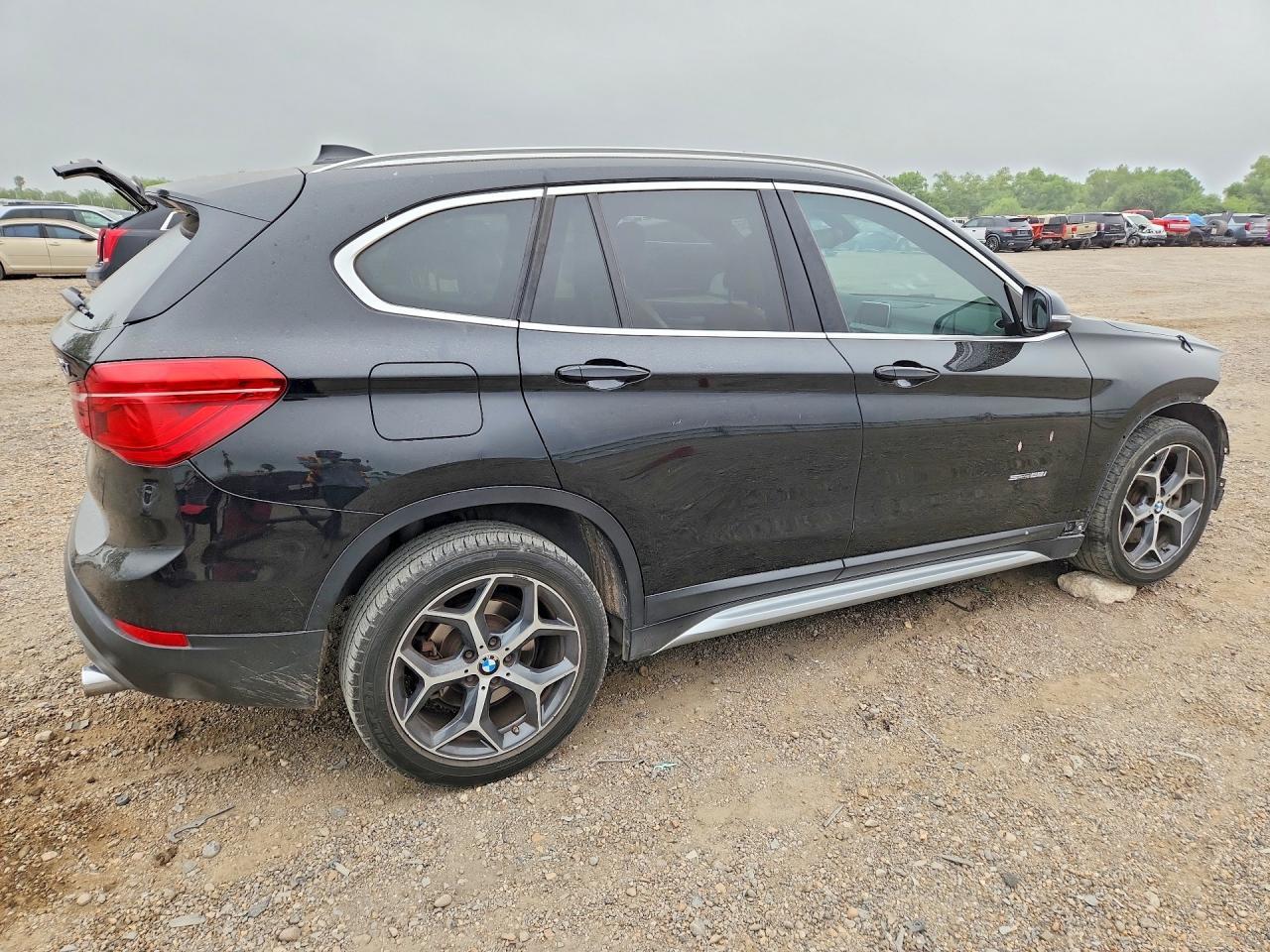 2018 BMW X1 Sdrive28I - zdjęcie 3