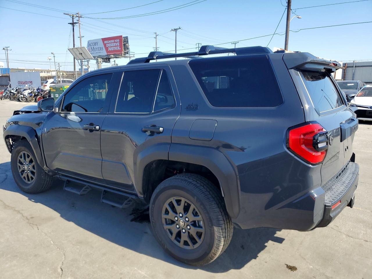 2025 Toyota 4Runner Sr5 - zdjęcie 2
