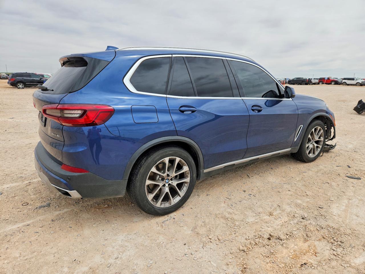 2020 BMW X5 xDrive40I - zdjęcie 3