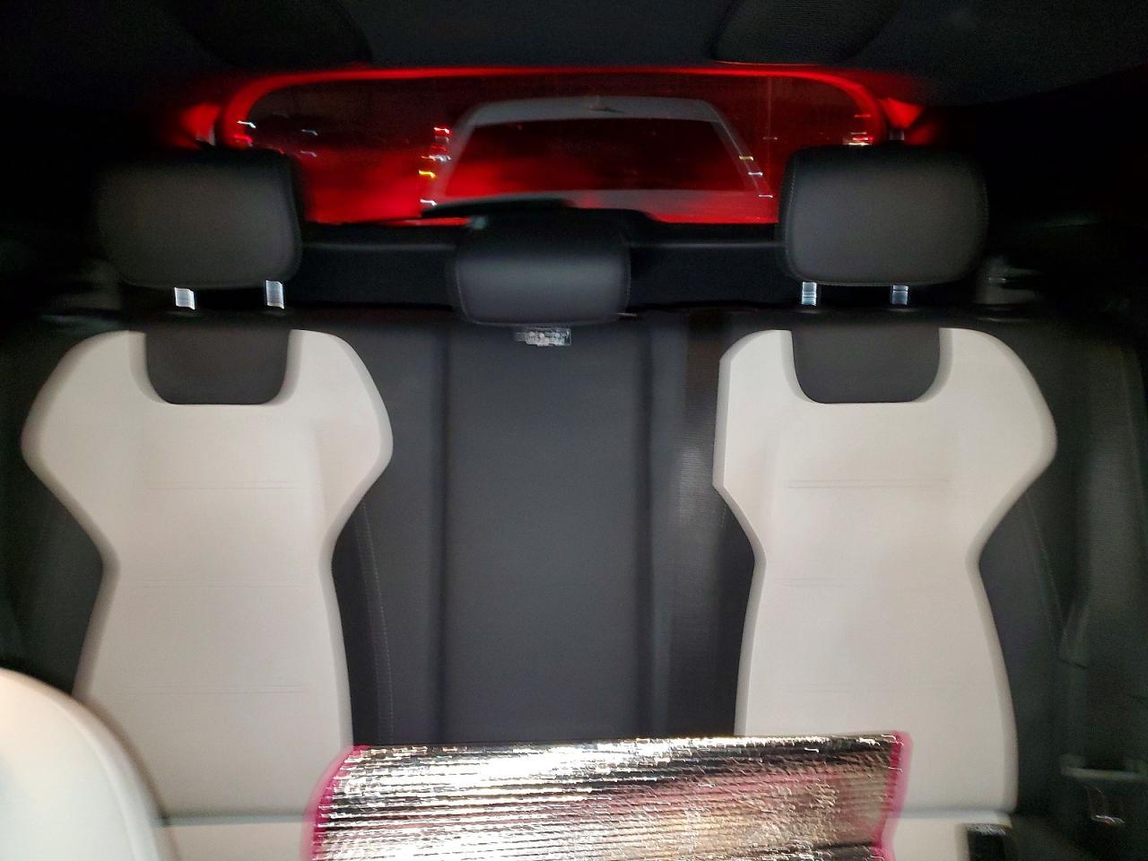 2021 Mercedes-Benz Gla 250 - zdjęcie 10