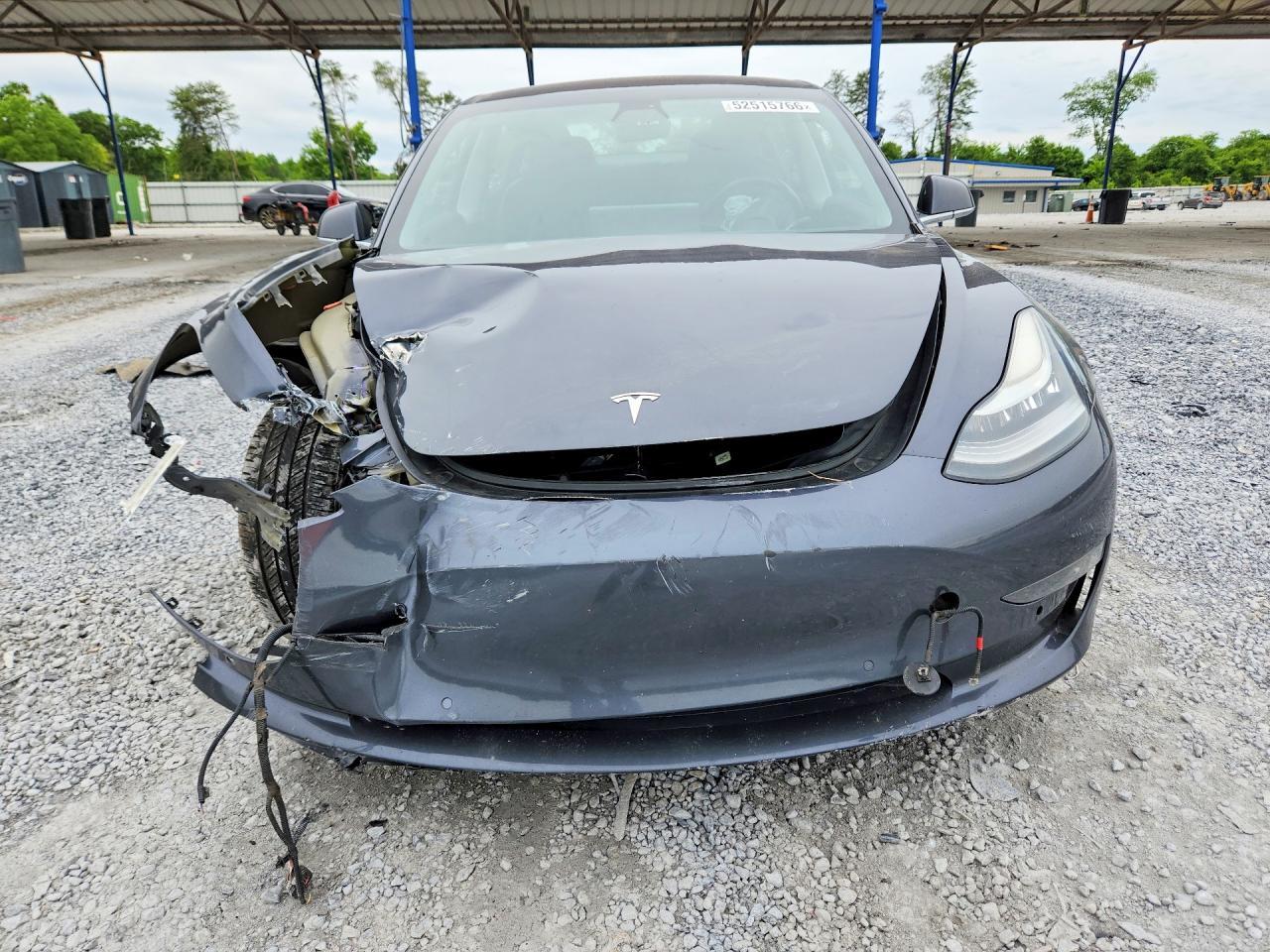 2018 Tesla Model 3 - zdjęcie 5