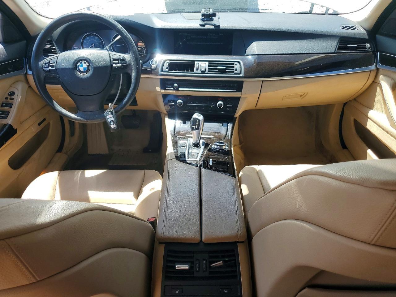2013 BMW 528 I - zdjęcie 8