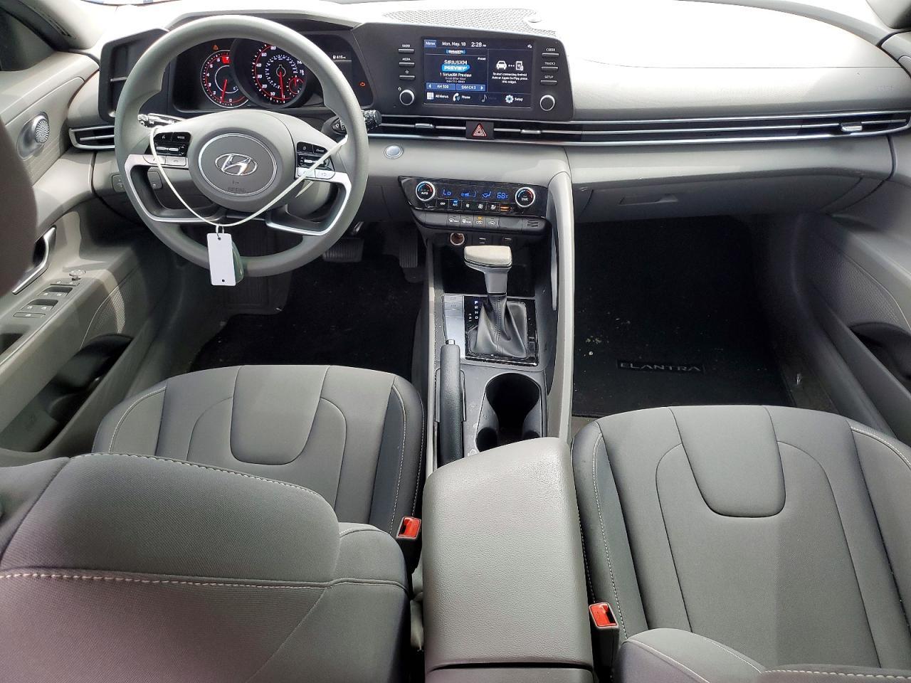 2023 Hyundai Elantra Sel - zdjęcie 8