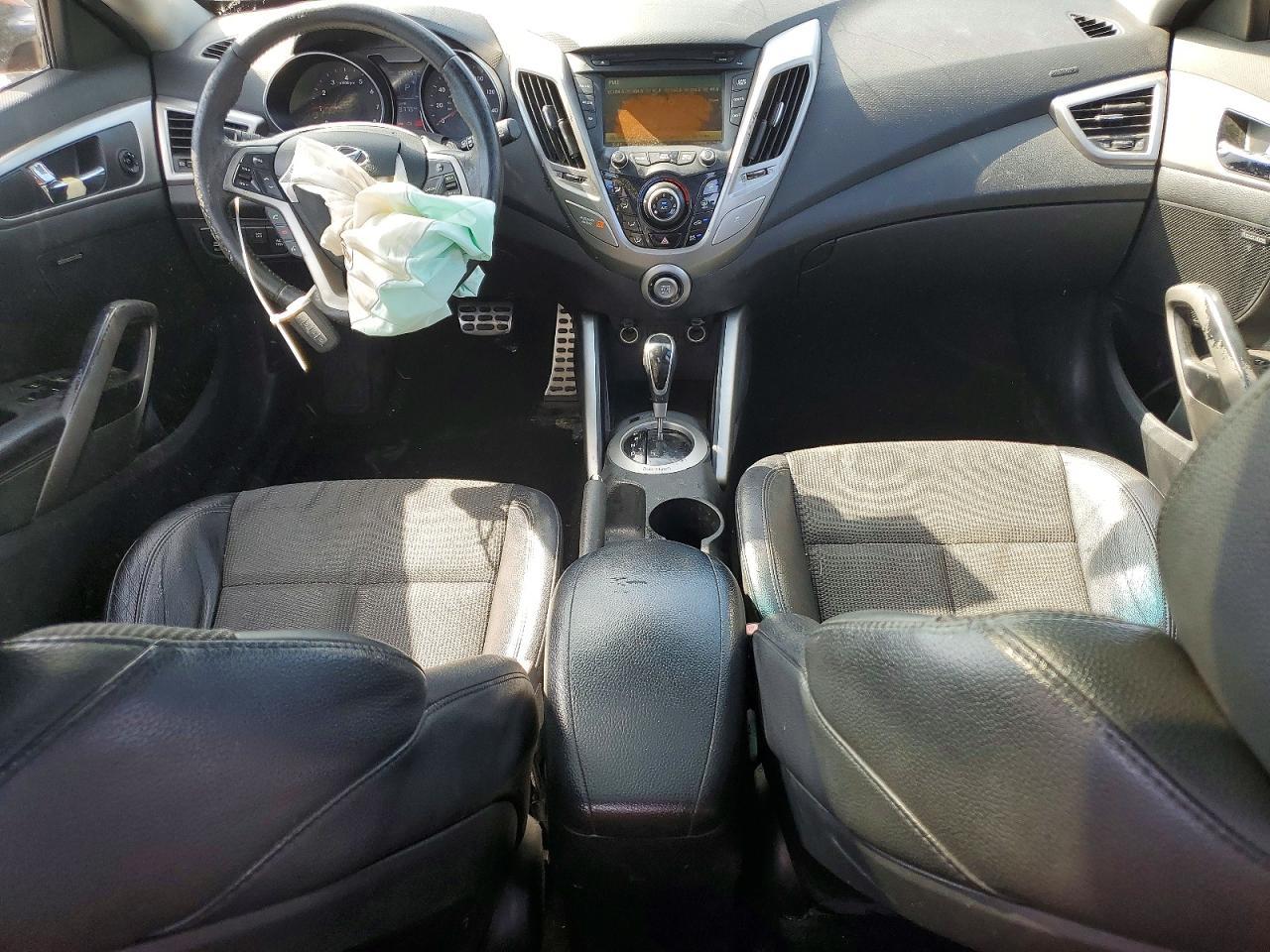 2013 Hyundai Veloster Base - zdjęcie 8