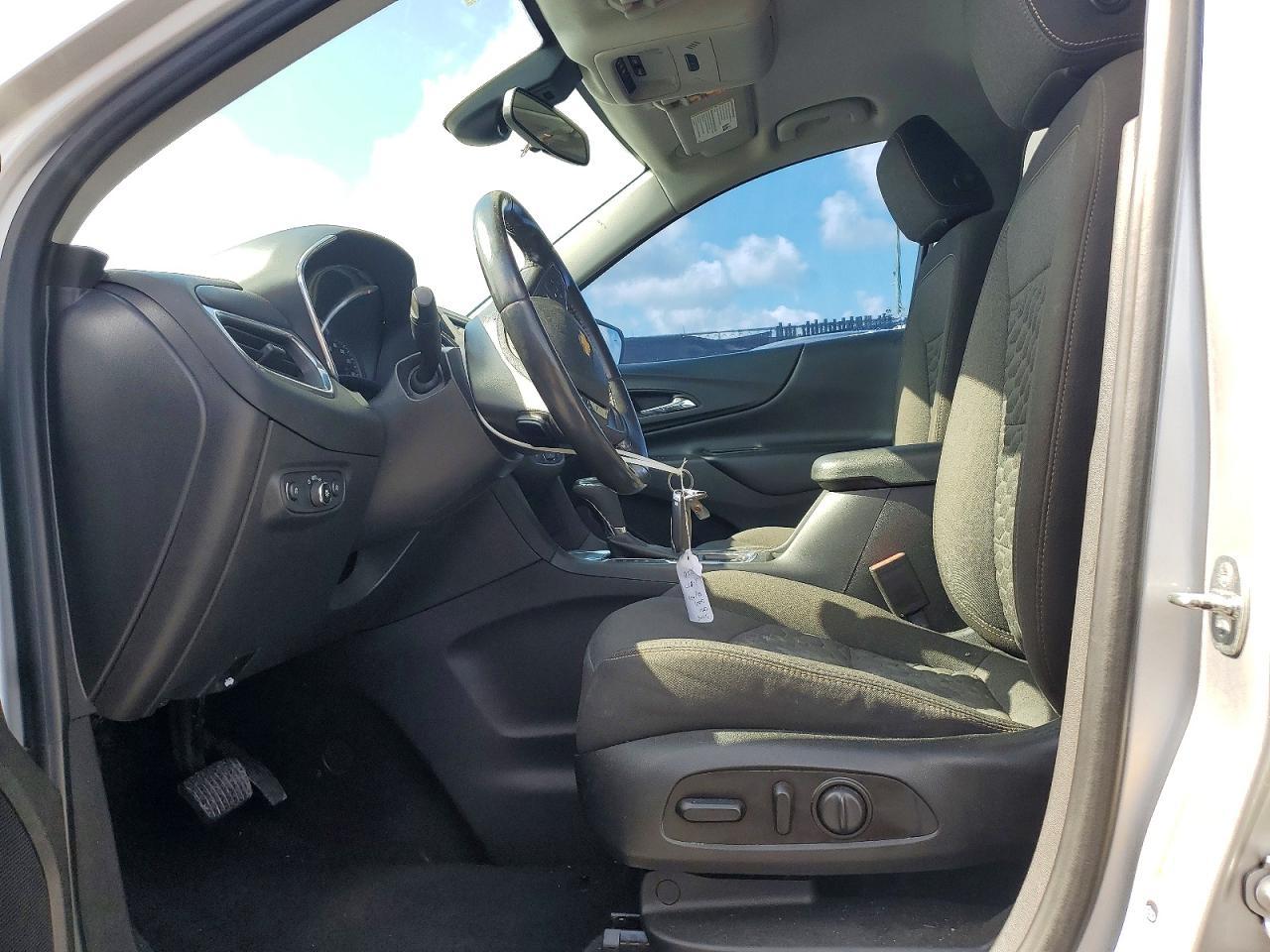 2021 Chevrolet Equinox Lt - zdjęcie 7