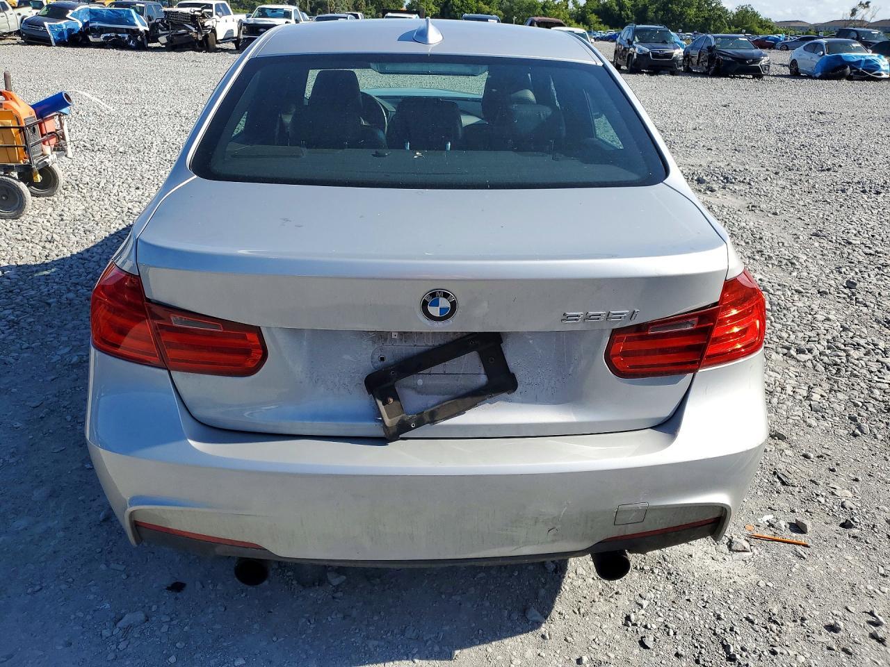 2013 BMW 335 I - zdjęcie 6