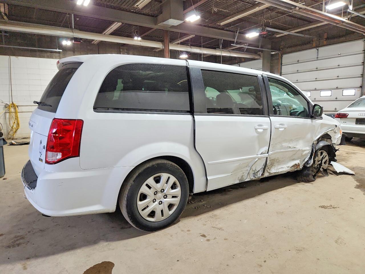 2017 Dodge Grand Caravan Se - zdjęcie 3