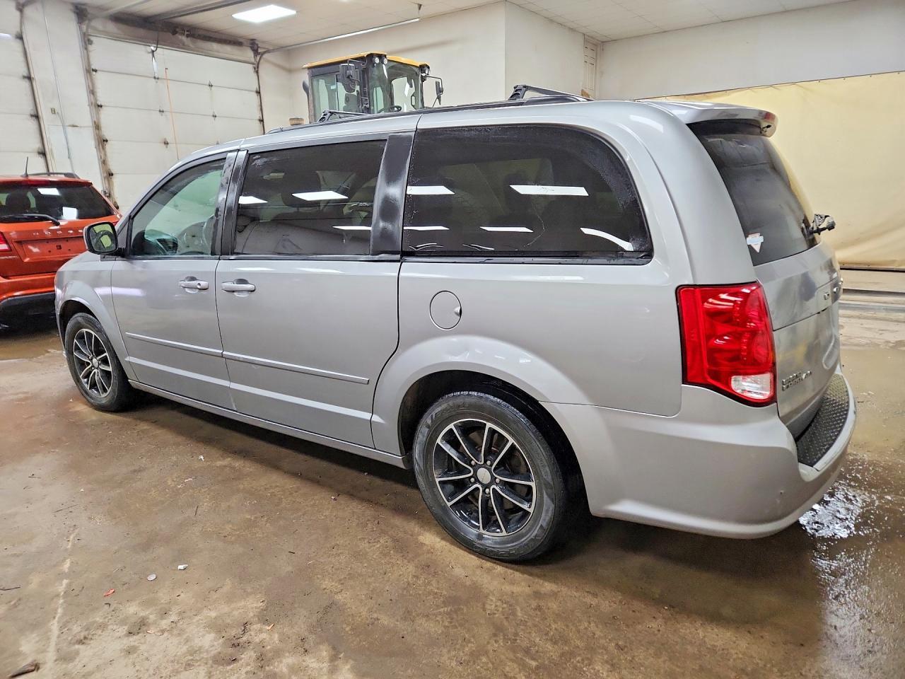 2016 Dodge Grand Caravan R - zdjęcie 2