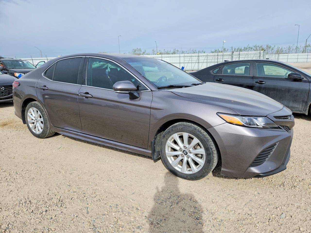 2019 Toyota Camry L - zdjęcie 4