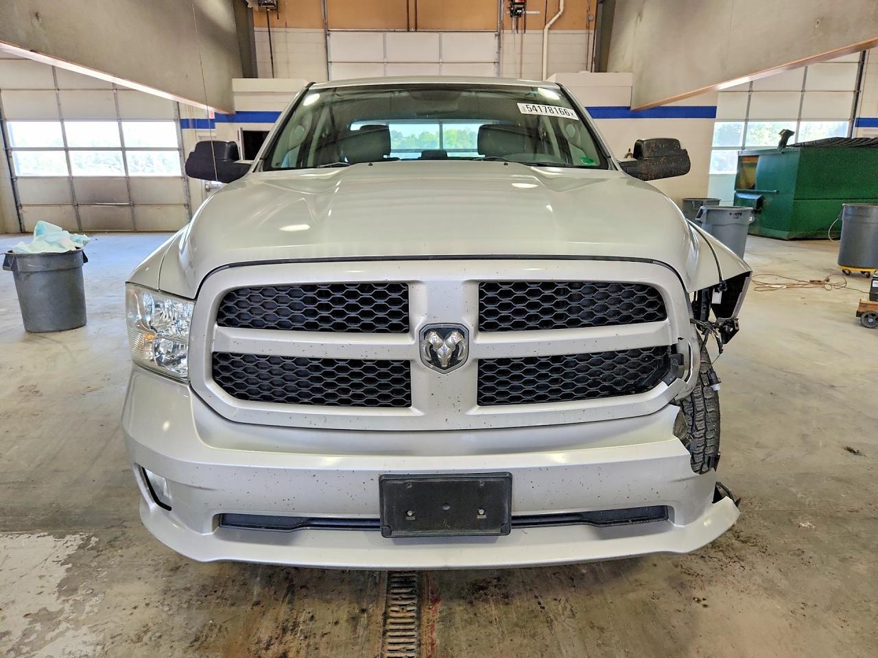2013 Ram 1500 St - zdjęcie 5