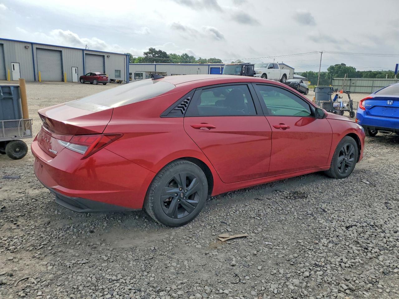 2022 Hyundai Elantra Blue - zdjęcie 3