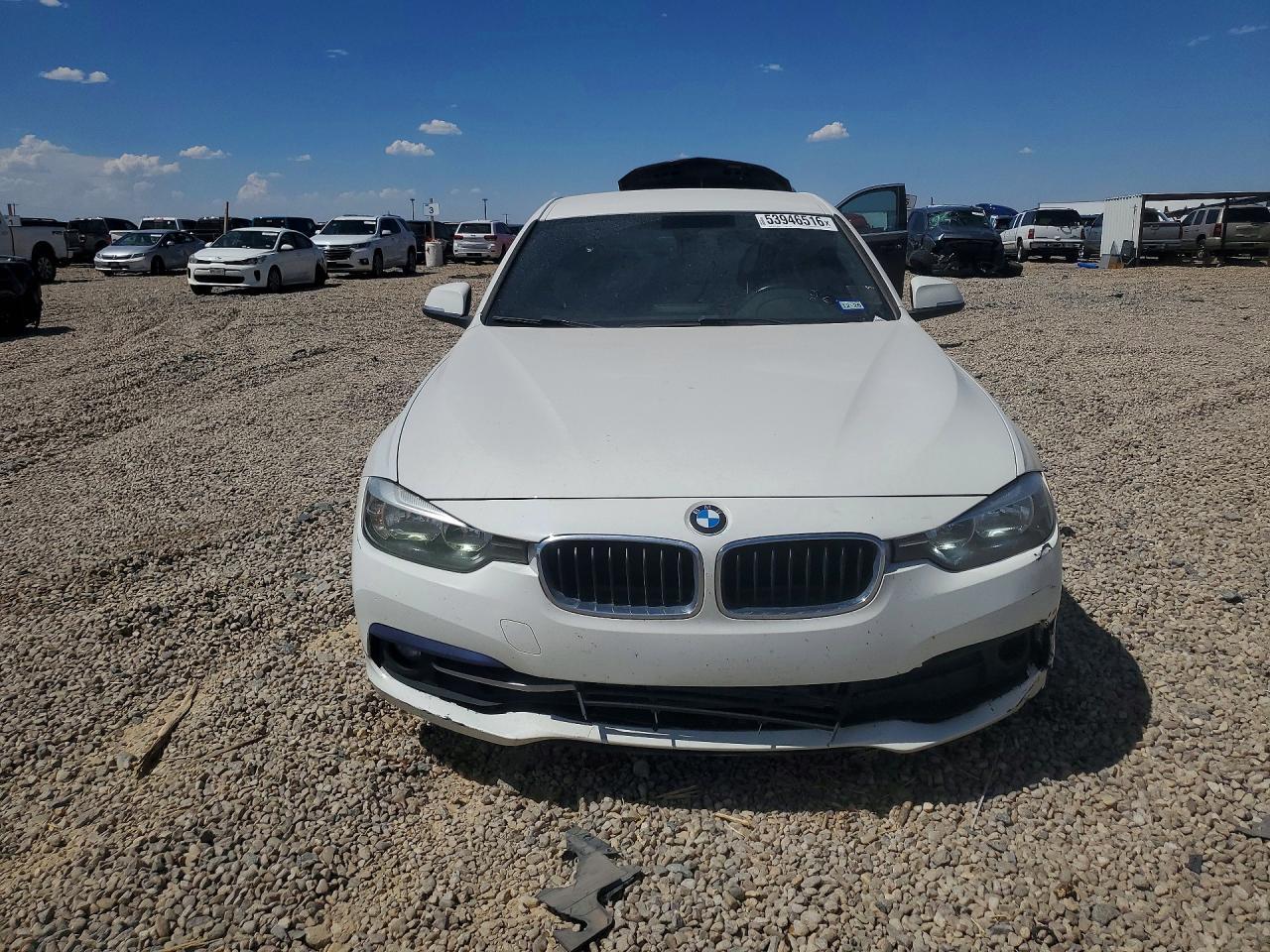 2017 BMW 330 I - zdjęcie 5