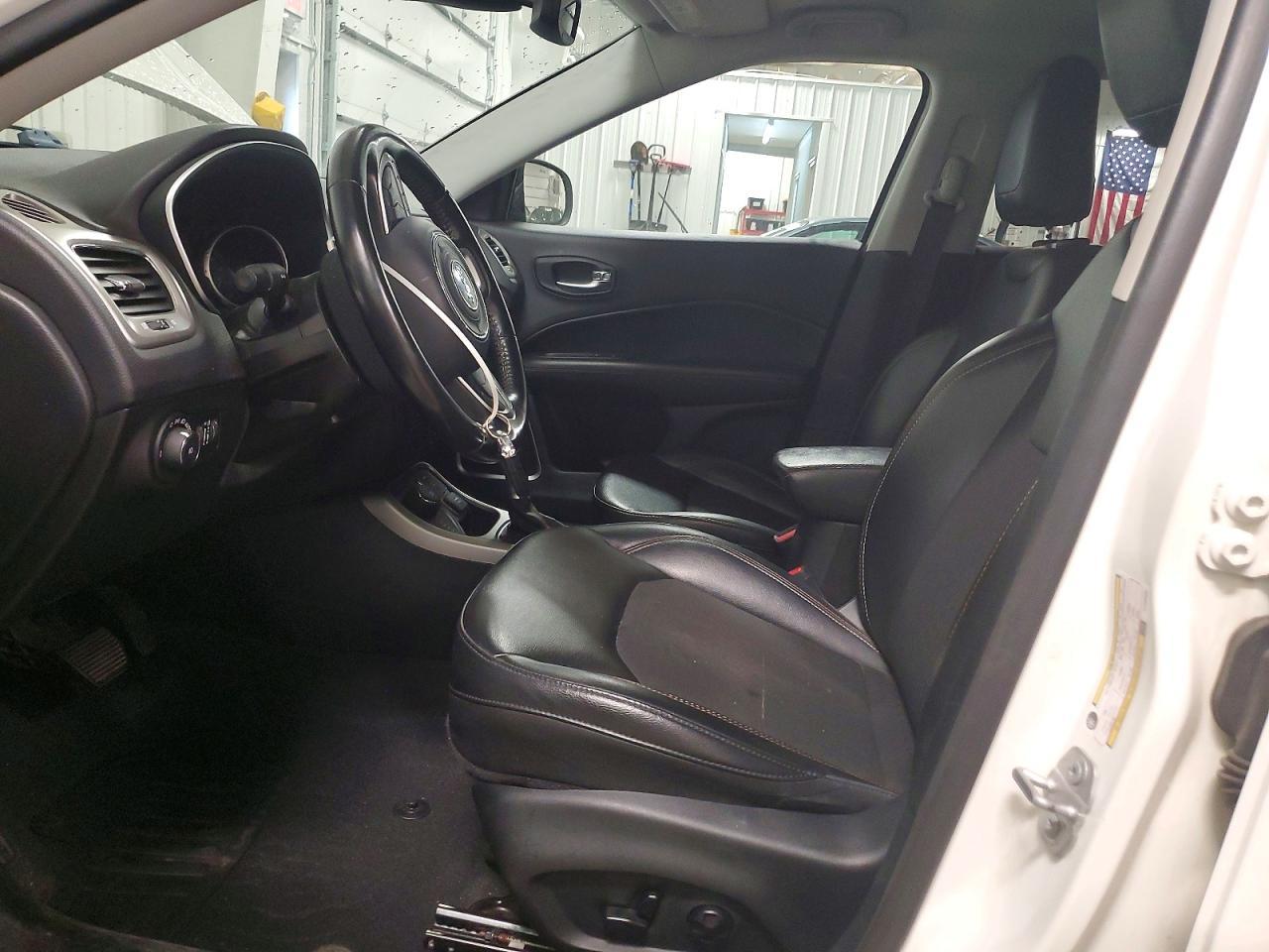 2020 Jeep Compass Latitude - zdjęcie 7